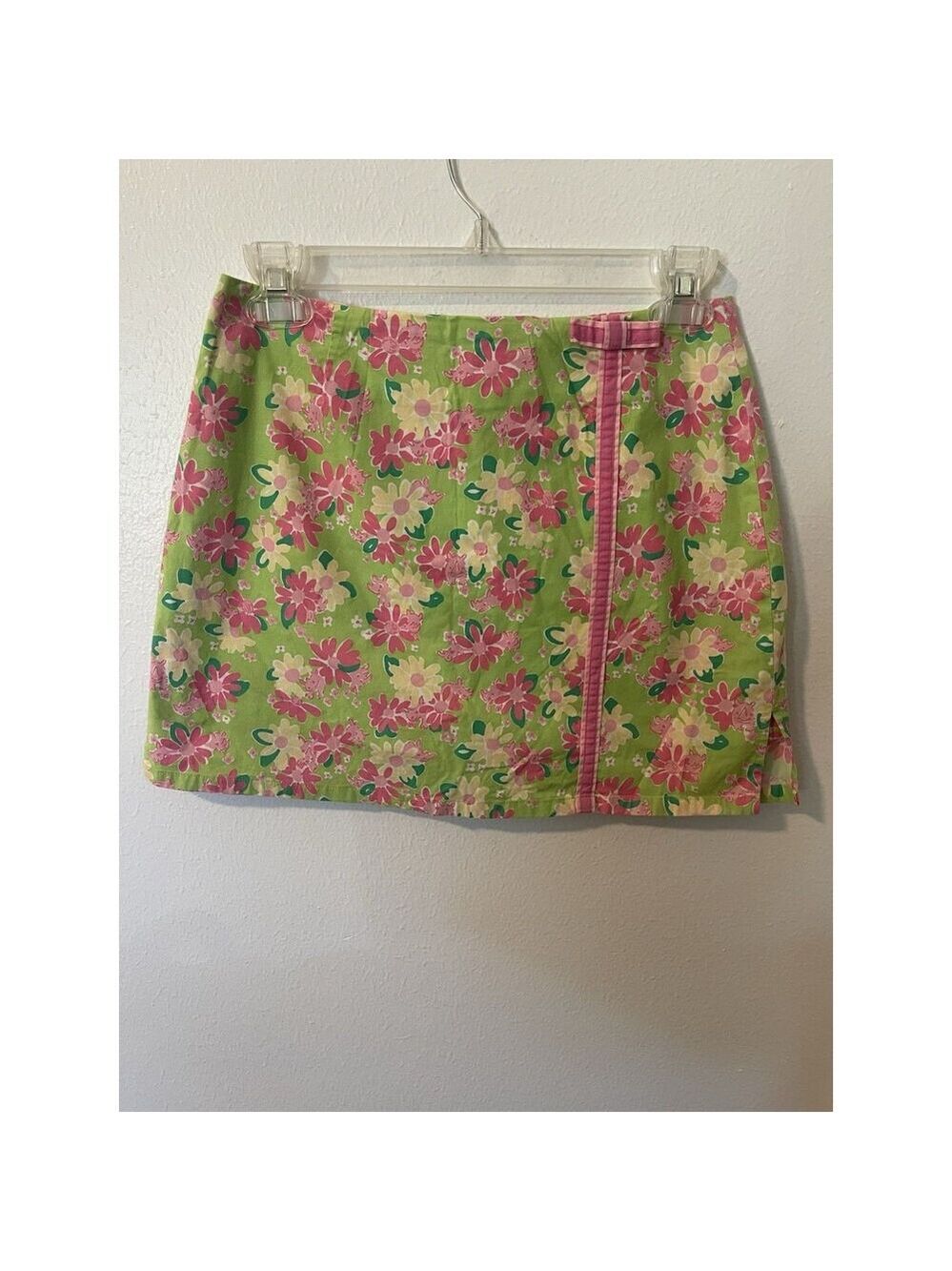 Lilly Pulitzer Floral & Rhino Print Women’s Mini Skirt W/Shorts Size 4P Skort - Picture 4 of 11